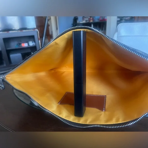 Mint genuine Goyard computer bag